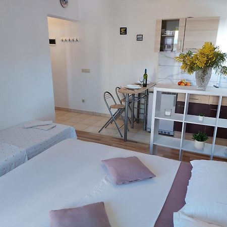Studio Apartman I&R Ciovo Bagian luar foto